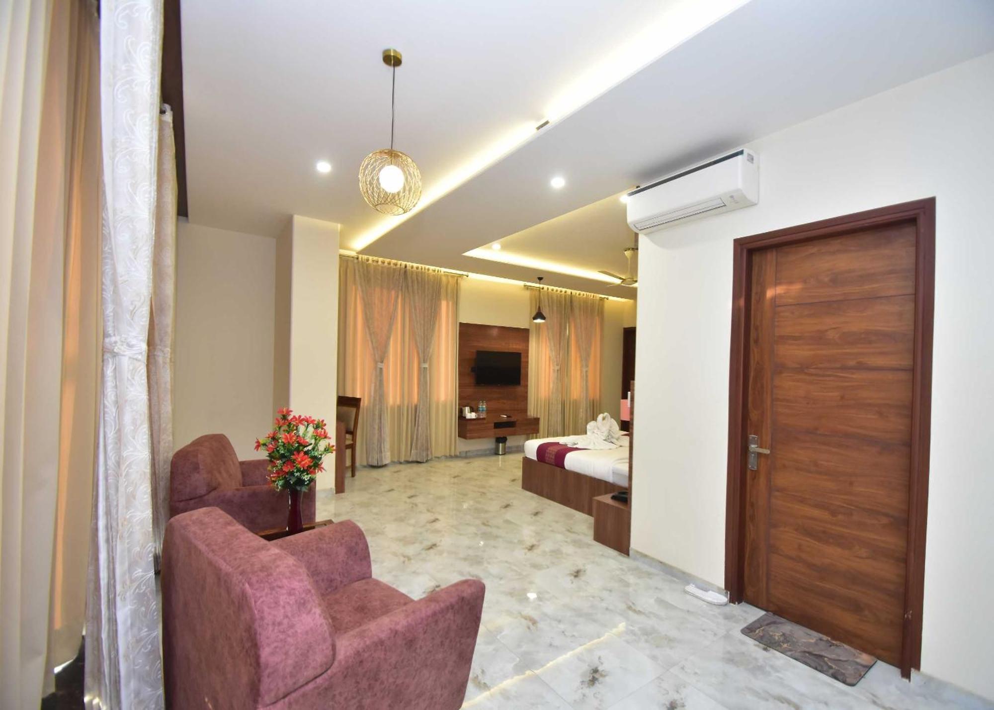 Hotel Shyamleela Khātu Exteriér fotografie